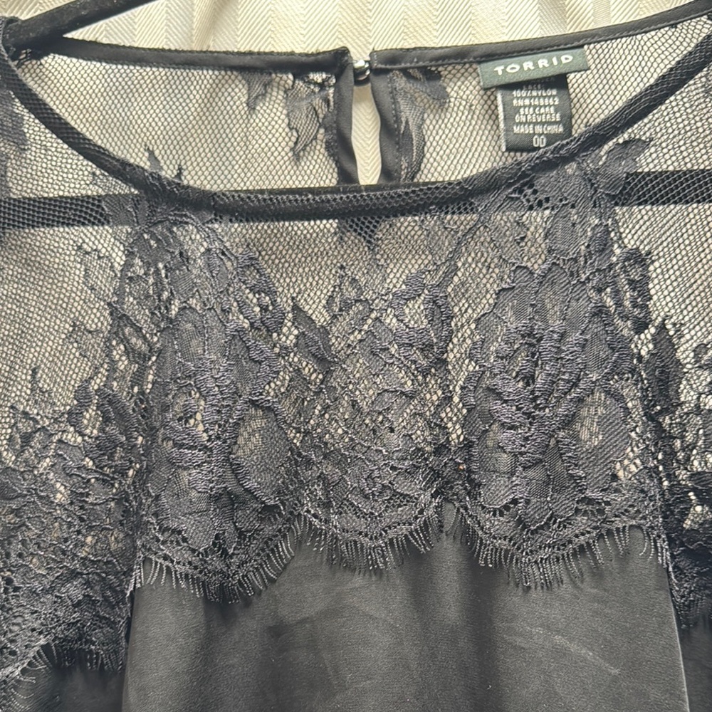 Torrid Black Lace Short Sleeve Blouse - Picture 4 of 4